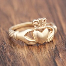 1.5 mm Yellow Gold Claddagh Ring
