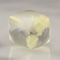 1.62 ctw Diamond Octahedron
