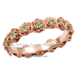 Ring o Roses with ice green diamonds in 14k rose gold