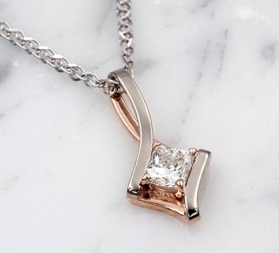 holiday gift diamond pendant