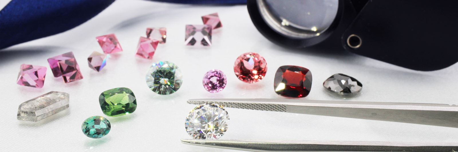 center stone guide for engagement rings